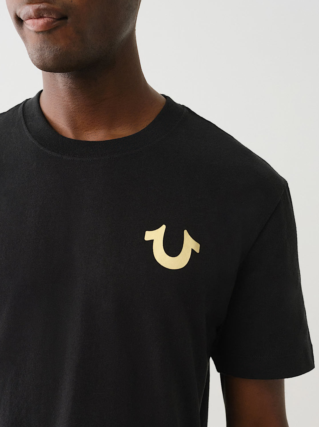 CAMISETA DE CUELLO REDONDO CON LOGOTIPO METÁLICO DE BUDDHA ESTAMPADO