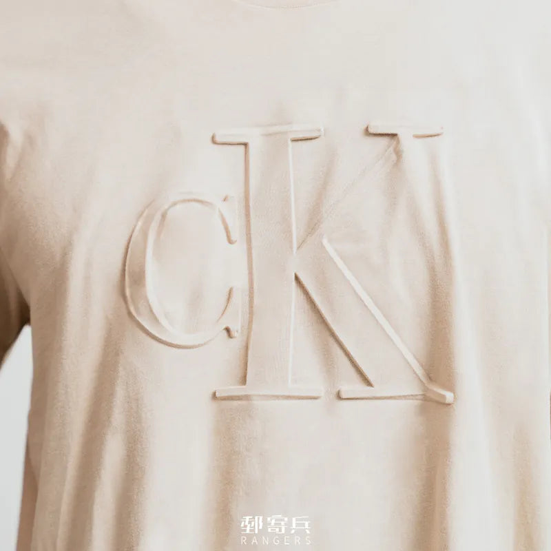 Playera Calvin Klein logo relieve hombre