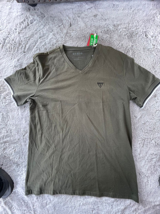 camiseta guess